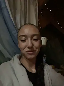 CristinaSww online show from October 21, 2025, 8:53 pm