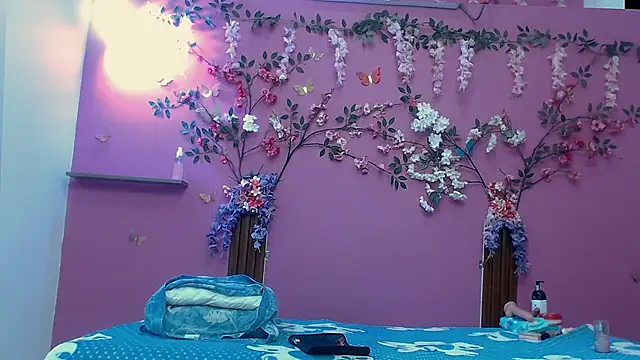 skinnybarbie022 online show from September 26, 2025, 12:47 am