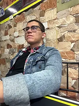 Kurtxxx22 online show from October 8, 2025, 9:56 pm