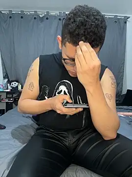 Kurtxxx22 online show from May 20, 2026, 5:13 am