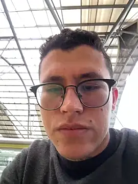 Kurtxxx22 online show from June 22, 2026, 5:54 pm