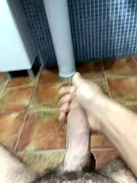 Snapshot of Pollon1994 chatting on November 13, 2025, 12:31 am Pollon1994 online show from November 13, 2025, 12:31 am