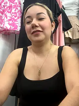 Snapshot of Fabii15 chatting on September 13, 2025, 11:26 pm Fabii15 online show from September 13, 2025, 11:26 pm