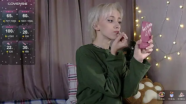 NextVibe  online show from December 22, 2025, 6:27 pm