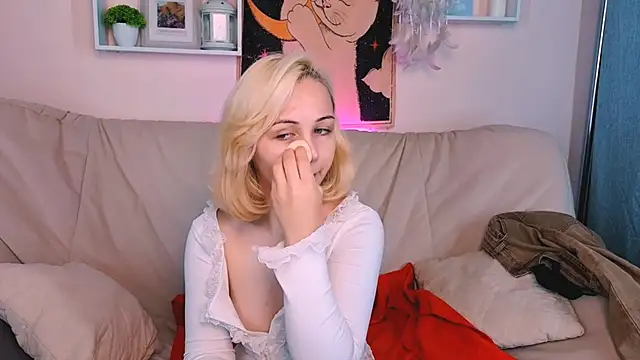 Charlotte Colinss online show from October 3, 2025, 5:04 am