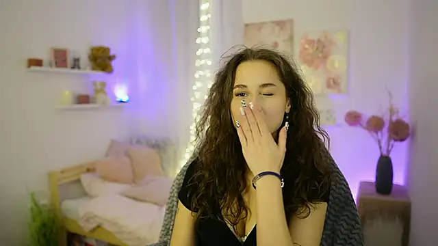 Snapshot of Annita_Grey chatting on October 7, 2025, 6:49 pm Annita Grey online show from October 7, 2025, 6:49 pm