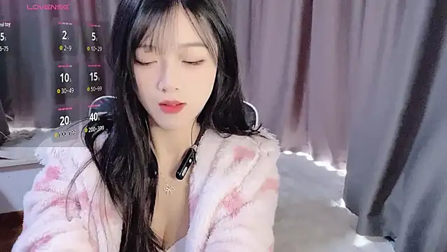 Cicicici-cc online show from December 15, 2025, 3:44 am