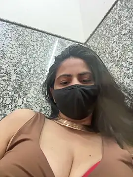 SashaPatel online show from April 15, 2026, 2:29 am