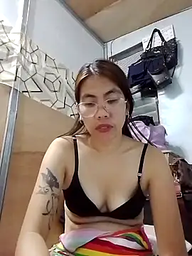 Deliciousgirl14 online show from October 10, 2025, 7:13 pm