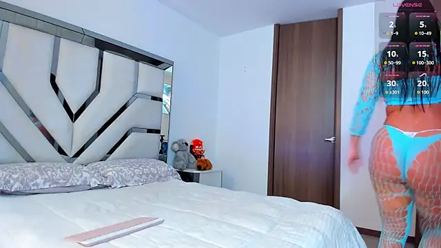 Snapshot of Michelle_Ferrerr chatting on October 24, 2025, 11:17 am Michelle Ferrerr online show from October 24, 2025, 11:17 am