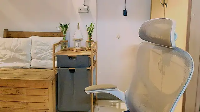 moriliciousxxx online show from April 6, 2026, 11:38 pm