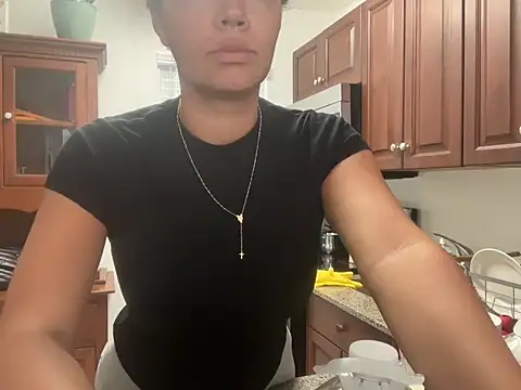 prettyykitty22 online show from September 23, 2025, 3:15 pm