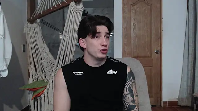 Snapshot of AteneoJr chatting on November 16, 2025, 4:40 am AteneoJr online show from November 16, 2025, 4:40 am