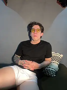 AteneoJr online show from March 27, 2026, 1:11 am