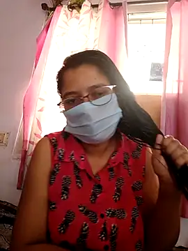 Snapshot of thanusi_2 chatting on March 16, 2026, 5:55 am thanusi 2 online show from March 16, 2026, 5:55 am