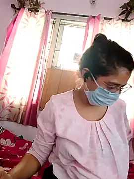 Snapshot of thanusi_2 chatting on March 23, 2026, 4:27 am thanusi 2 online show from March 23, 2026, 4:27 am