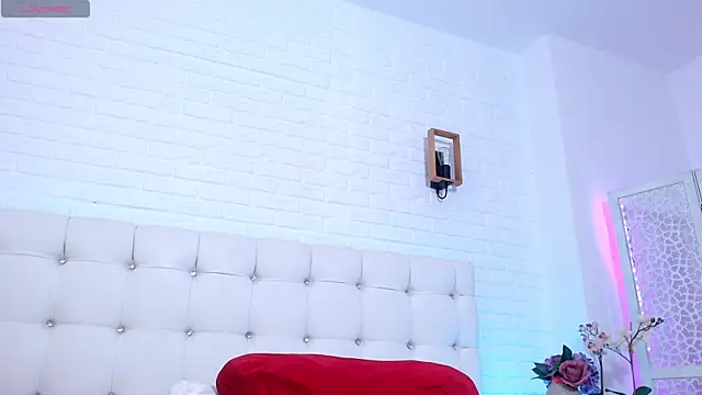 KimoraJoy online show from February 14, 2025, 6:02 am