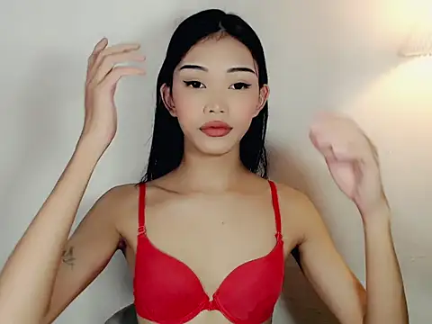 holyakiesha online show from December 2, 2025, 10:38 pm