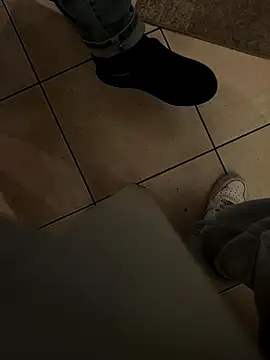 Snapshot of Manu97k chatting on October 14, 2025, 6:52 pm Manu97k online show from October 14, 2025, 6:52 pm