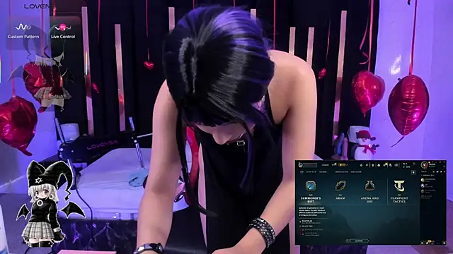 Snapshot of Nyveth chatting on February 11, 2026, 9:09 pm Nyveth online show from February 11, 2026, 9:09 pm