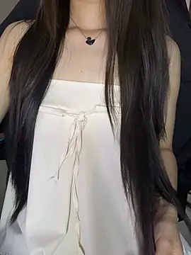 Dolly282 online show from July 28, 2026, 4:39 pm
