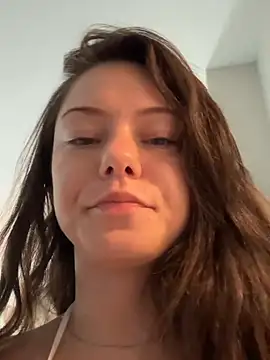 lilbbyily online show from June 1, 2026, 3:36 pm