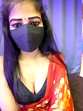 Misss-julli online show from April 5, 2026, 1:36 am