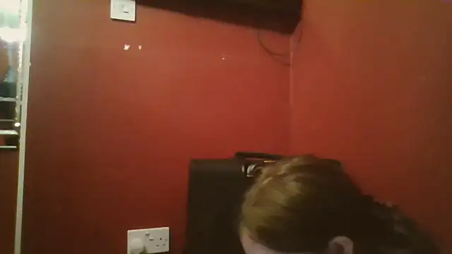 Snapshot of tit_quueen chatting on July 29, 2026, 9:35 pm tit quueen online show from July 29, 2026, 9:35 pm