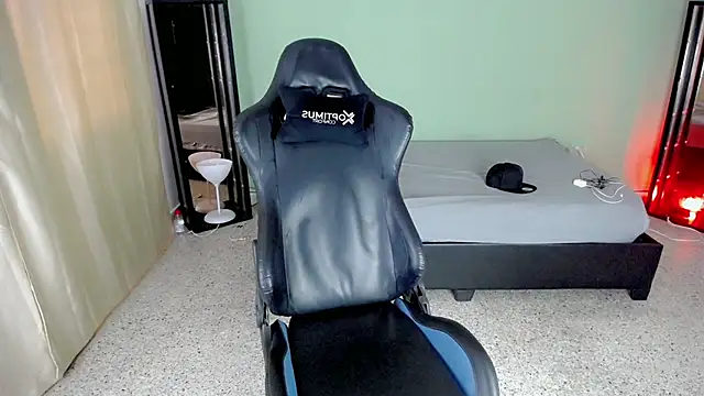 Snapshot of Stein_ chatting on October 5, 2025, 12:58 pm Stein online show from October 5, 2025, 12:58 pm