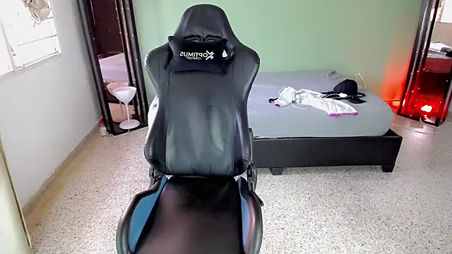 Snapshot of Stein_ chatting on October 6, 2025, 1:30 pm Stein online show from October 6, 2025, 1:30 pm