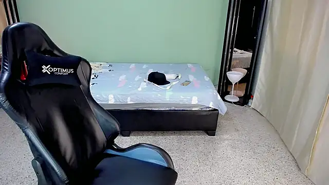 Snapshot of Stein_ chatting on October 7, 2025, 12:57 pm Stein online show from October 7, 2025, 12:57 pm