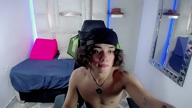 Snapshot of Stein_ chatting on November 14, 2025, 8:18 pm Stein online show from November 14, 2025, 8:18 pm