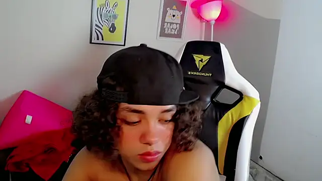 Snapshot of Stein_ chatting on November 15, 2025, 8:27 pm Stein online show from November 15, 2025, 8:27 pm