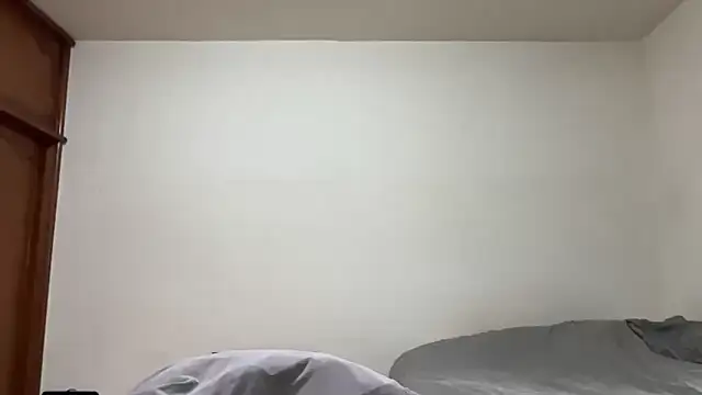 Snapshot of Foxfoxfox4 chatting on February 28, 2026, 2:01 am Foxfoxfox4 online show from February 28, 2026, 2:01 am