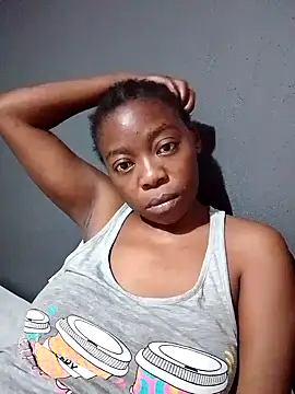 sexyhotchic93 online show from October 25, 2025, 7:19 pm