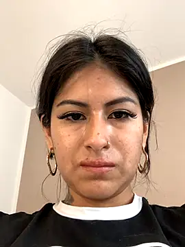 Snapshot of mrskarmaa chatting on November 14, 2025, 10:14 am mrskarmaa online show from November 14, 2025, 10:14 am