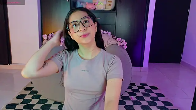 AIXATRISTA1 online show from June 3, 2026, 11:32 pm