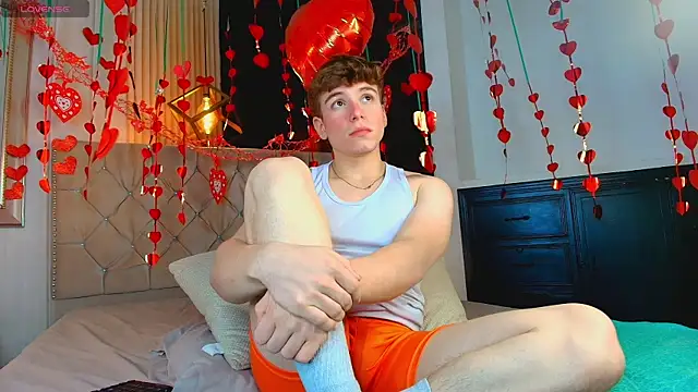 TaylerWhite online show from September 15, 2025, 12:38 pm