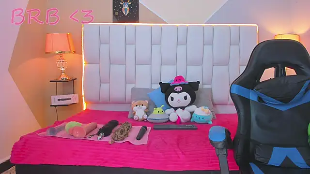 Snapshot of MilkWhore1 chatting on September 10, 2025, 12:16 pm MilkWhore1 online show from September 10, 2025, 12:16 pm