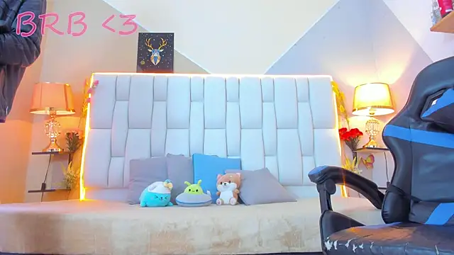 Snapshot of MilkWhore1 chatting on September 22, 2025, 12:18 pm MilkWhore1 online show from September 22, 2025, 12:18 pm