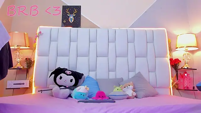 Snapshot of MilkWhore1 chatting on September 29, 2025, 12:21 pm MilkWhore1 online show from September 29, 2025, 12:21 pm