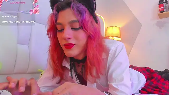 Snapshot of MilkWhore1 chatting on October 6, 2025, 2:53 am MilkWhore1 online show from October 6, 2025, 2:53 am