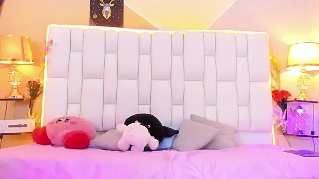 Snapshot of MilkWhore1 chatting on October 12, 2025, 2:43 am MilkWhore1 online show from October 12, 2025, 2:43 am