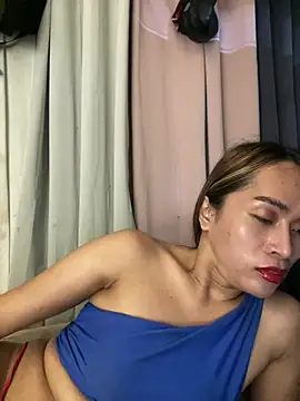 Snapshot of RomanticPearlTS chatting on February 19, 2026, 2:07 am RomanticPearlTS online show from February 19, 2026, 2:07 am