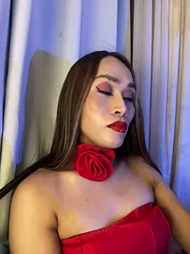RomanticPearlTS online show from April 28, 2026, 2:33 pm