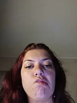 Snapshot of LadyNora chatting on May 18, 2026, 7:52 pm LadyNora online show from May 18, 2026, 7:52 pm