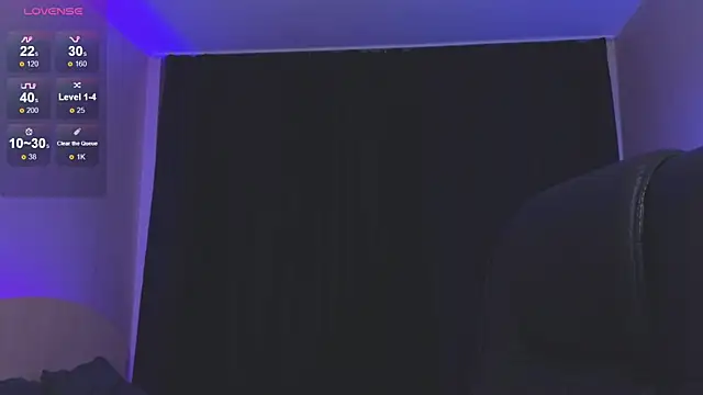 Snapshot of RoxyChill chatting on November 2, 2025, 10:12 pm RoxyChill online show from November 2, 2025, 10:12 pm