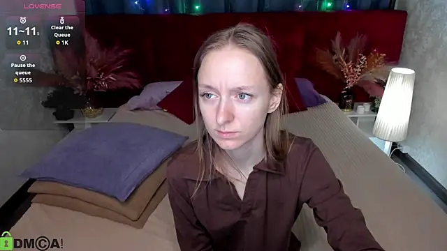 Mia E1fie online show from May 17, 2026, 11:56 pm