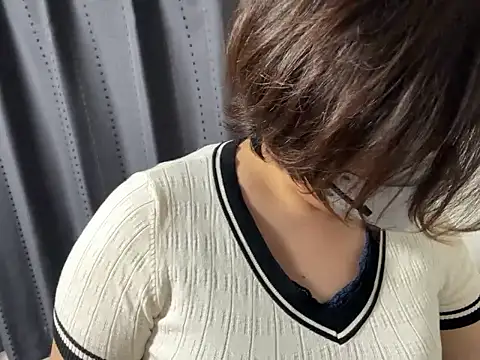 Snapshot of hima-wari0707 chatting on September 19, 2025, 1:12 pm hima-wari0707 online show from September 19, 2025, 1:12 pm