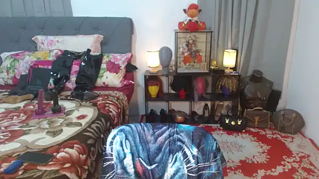 Snapshot of LustfullVelindaks chatting on October 10, 2025, 9:08 am LustfullVelindaks online show from October 10, 2025, 9:08 am